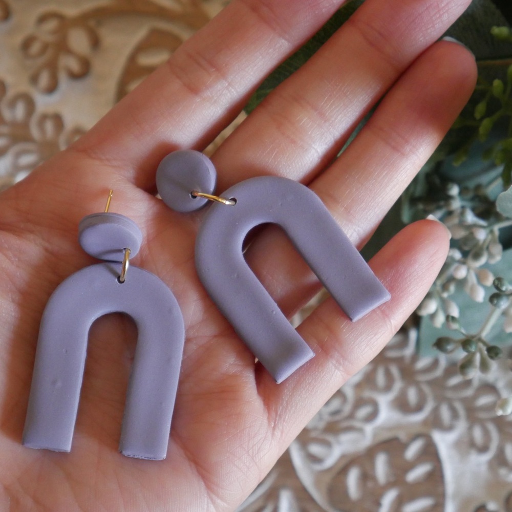 Bohemian Lavender Arch Clay Earrings - Picture 3 of 5